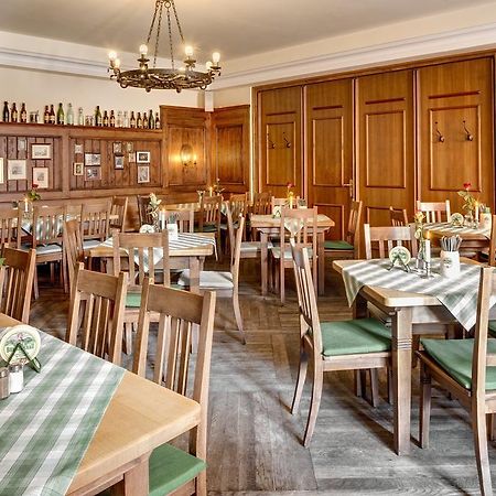 Altstadt- Und Businesshotel Pfaubraeu - Brauereigasthof - Fruehstuecksbuffet - Kostenfreie Radgarage - Hunde Willkommen Trostberg an der Alz Exterior photo