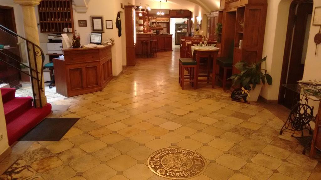 Altstadt- Und Businesshotel Pfaubraeu - Brauereigasthof - Fruehstuecksbuffet - Kostenfreie Radgarage - Hunde Willkommen Trostberg an der Alz Exterior photo