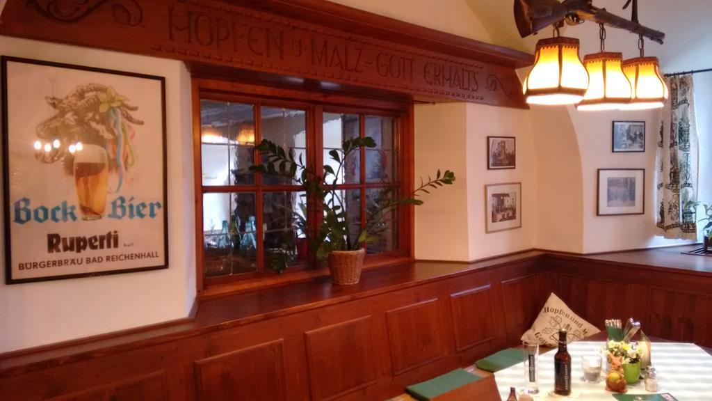 Altstadt- Und Businesshotel Pfaubraeu - Brauereigasthof - Fruehstuecksbuffet - Kostenfreie Radgarage - Hunde Willkommen Trostberg an der Alz Exterior photo