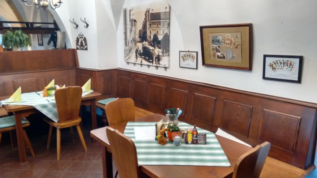 Altstadt- Und Businesshotel Pfaubraeu - Brauereigasthof - Fruehstuecksbuffet - Kostenfreie Radgarage - Hunde Willkommen Trostberg an der Alz Exterior photo