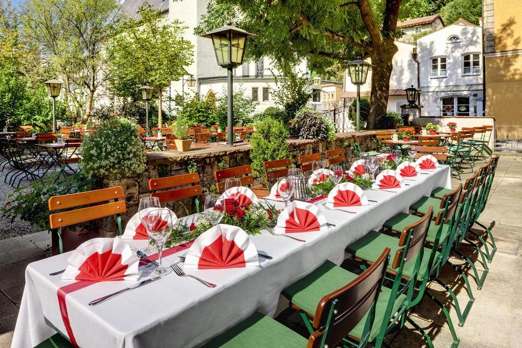 Altstadt- Und Businesshotel Pfaubraeu - Brauereigasthof - Fruehstuecksbuffet - Kostenfreie Radgarage - Hunde Willkommen Trostberg an der Alz Exterior photo